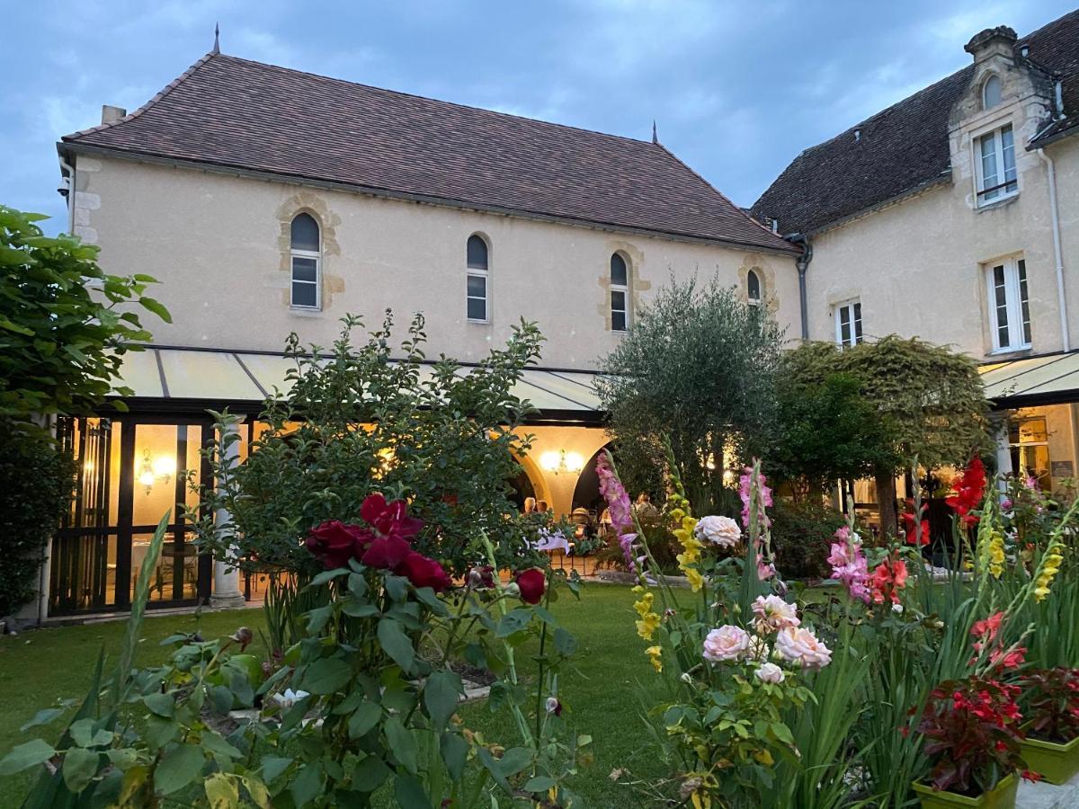 Logis Hostellerie Des Ducs Duras Exteriér fotografie