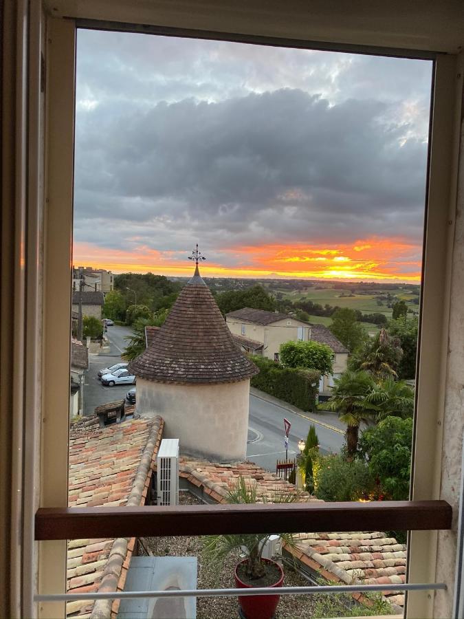 Logis Hostellerie Des Ducs Duras Exteriér fotografie