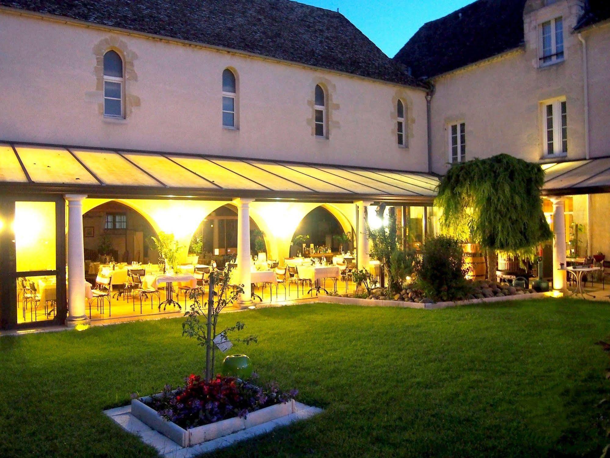 Logis Hostellerie Des Ducs Duras Exteriér fotografie